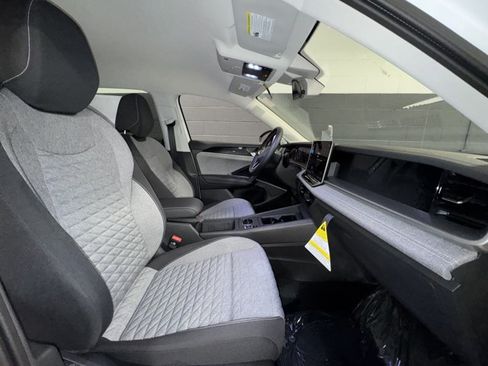 New 2026 Volkswagen Tiguan S AWD/4WD image 10