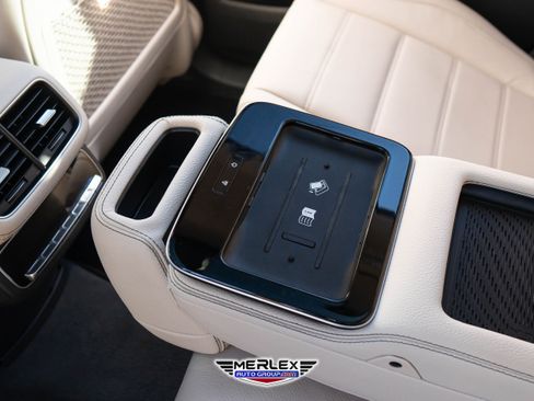 Used 2020 Mercedes-Benz GLS 580 4MATIC image 23