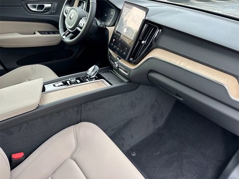 New 2026 Volvo XC60 B5 Plus w/ Protection Package Premier image 15