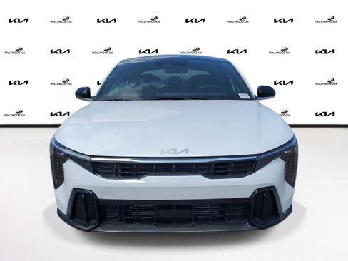 New 2025 Kia K4 GT-Line Turbo FWD image 2