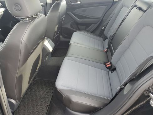 New 2025 Volkswagen Jetta SE image 28