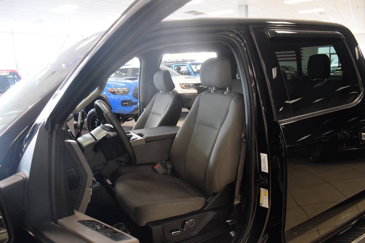 Used 2016 Ford F150 XLT AWD/4WD image 28