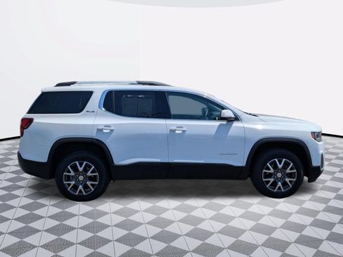 Certified 2023 GMC Acadia SLE w/ Driver Convenience Package FWD image 4