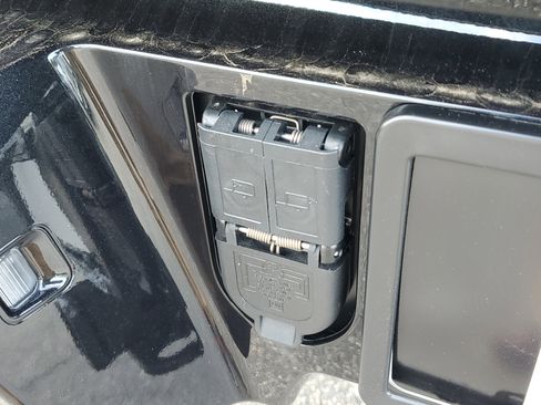 New 2025 GMC Hummer EV 2X image 6