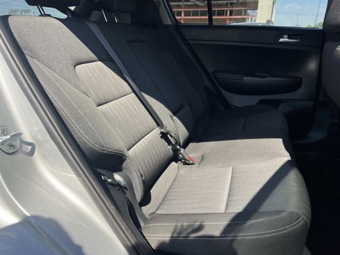 Used 2020 Kia Sportage LX AWD/4WD image 24