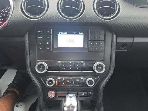 Used 2022 Ford Mustang Coupe RWD image 11