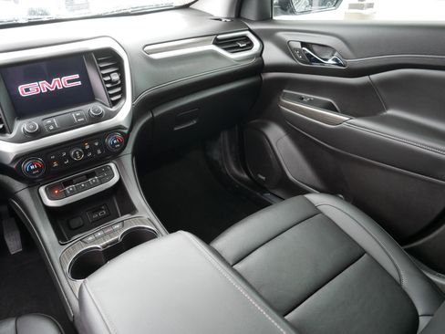 Certified 2023 GMC Acadia SLT w/ Elevation Edition image 11