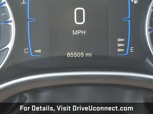 Used 2017 Chrysler Pacifica Touring-L image 25