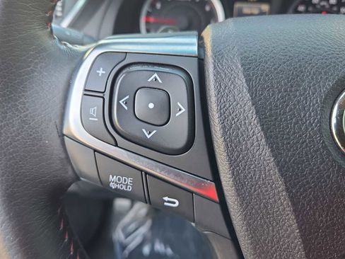 Used 2017 Toyota Camry LE image 22