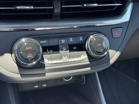 New 2026 Buick Envista Preferred w/ Convenience I Package FWD image 19