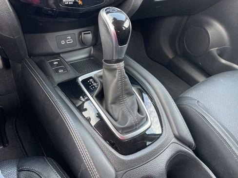 Used 2020 Nissan Rogue SL image 22