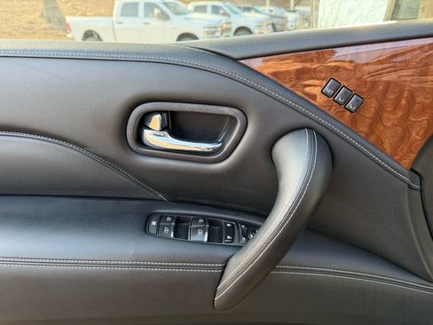 Used 2019 INFINITI QX80 Luxe image 14