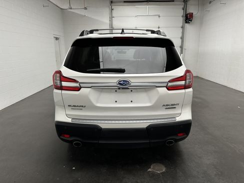 Used 2022 Subaru Ascent Limited w/ Technology Package AWD/4WD image 8