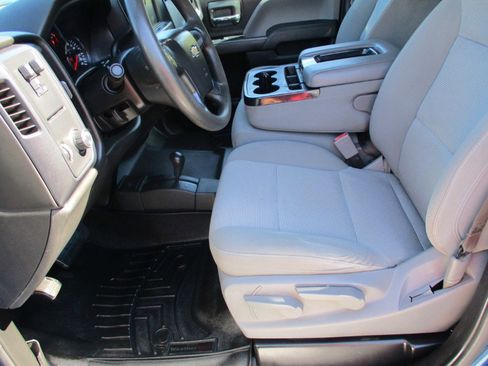 Used 2018 Chevrolet Silverado 2500 W/T w/ WT Convenience Package image 14