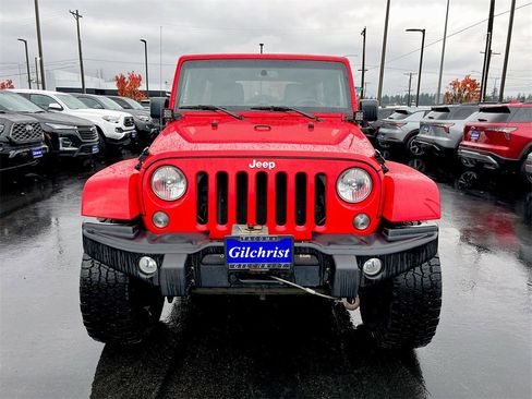 Used 2015 Jeep Wrangler Unlimited Sahara w/ Max Tow Package image 24