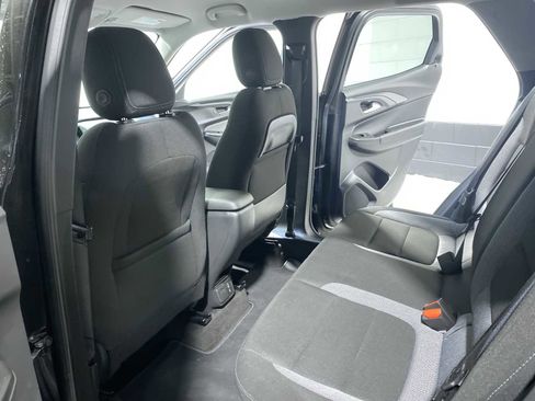 Used 2023 Chevrolet TrailBlazer LT w/ Convenience Package FWD image 12