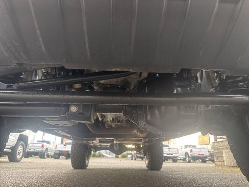 Used 2020 Jeep Gladiator Overland AWD/4WD image 21