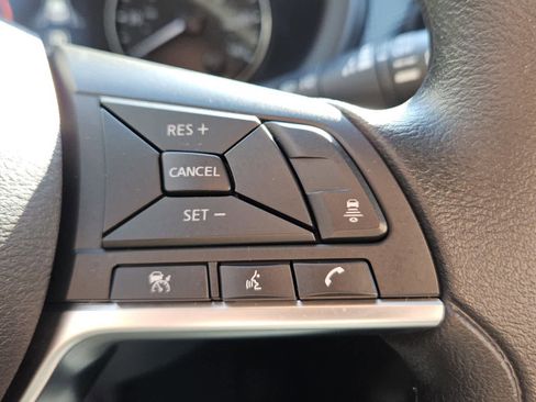 Used 2024 Nissan Kicks SV image 13