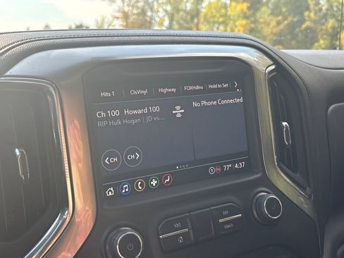 Used 2022 Chevrolet Silverado 1500 LT Trail Boss w/ LT Trail Boss Premium Package image 48