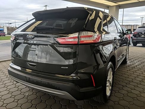 Used 2023 Ford Edge SEL AWD/4WD image 6