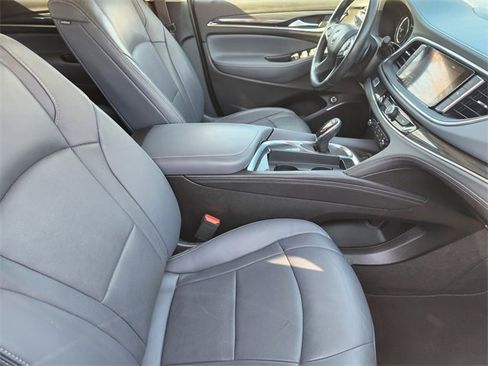 Used 2020 Buick Enclave Essence w/ Sport Touring Edition image 14