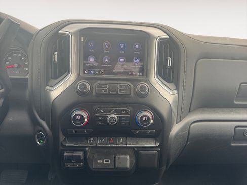 Used 2021 Chevrolet Silverado 2500 LT w/ Convenience Package image 11