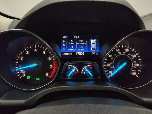 Used 2017 Ford Escape SE w/ Equipment Group 201A AWD/4WD image 23
