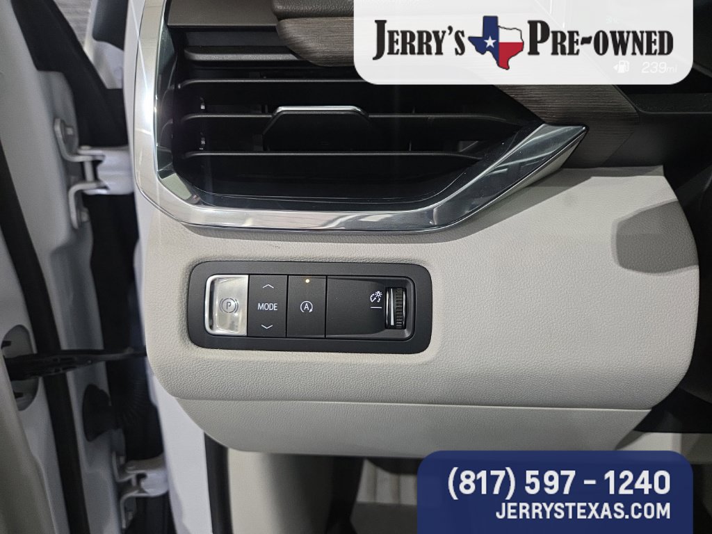 Used 2024 GMC Acadia Denali w/ Super Cruise Package FWD image 13