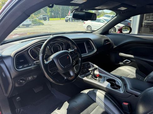 Used 2020 Dodge Challenger R/T Scat Pack w/ Plus Package RWD image 10