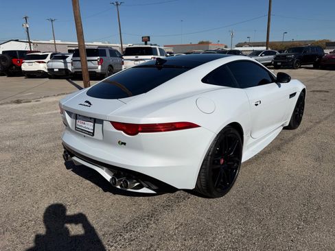 Used 2016 Jaguar F-TYPE R image 7