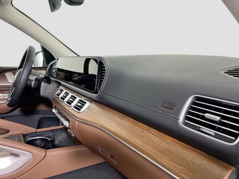 New 2025 Mercedes-Benz GLE 450 4MATIC image 32