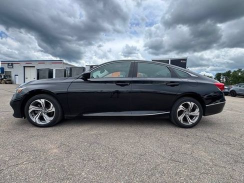 Used 2019 Honda Accord EX image 4