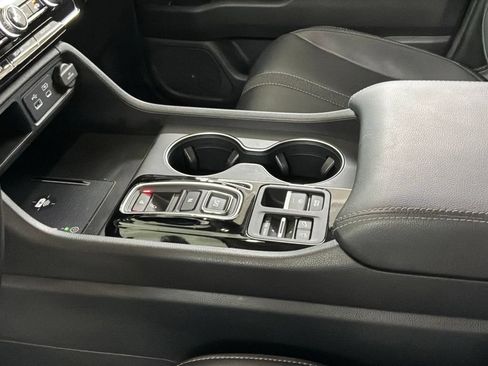 Certified 2025 Honda Pilot EX-L image 18