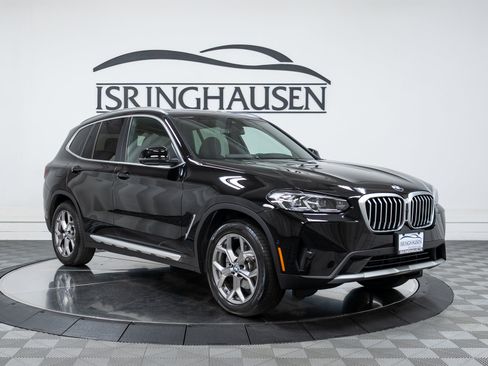 Used 2024 BMW X3 xDrive30i w/ Premium Package AWD/4WD image 3