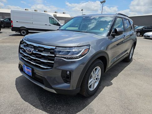 New 2026 Ford Explorer Active w/ Active Comfort Package RWD image 4