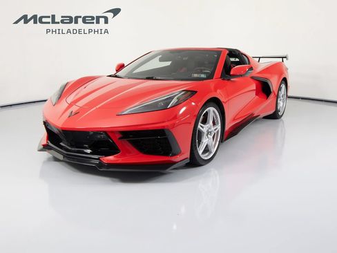 Used 2021 Chevrolet Corvette Stingray Preferred Cpe w/ Engine Appearance Package RWD image 2