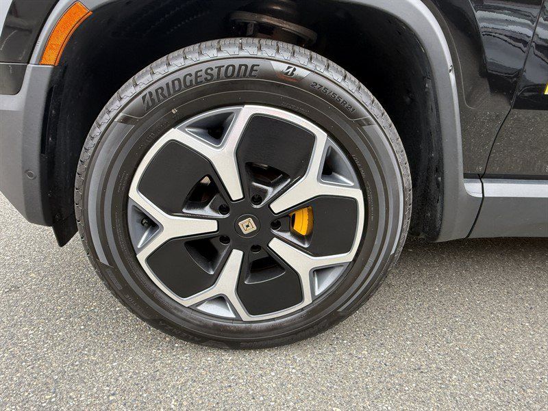 Used 2024 Rivian R1S Adventure Quad AWD/4WD image 11