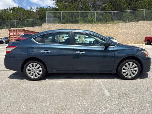 Used 2015 Nissan Sentra SV FWD image 4