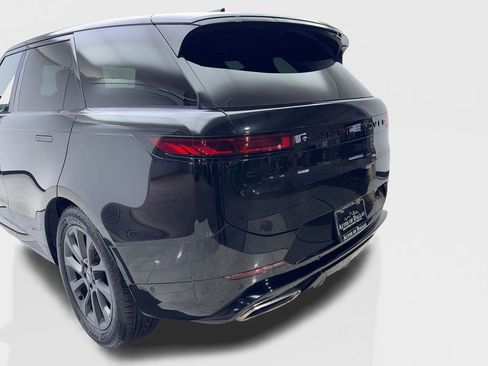 Used 2024 Land Rover Range Rover Sport Dynamic SE image 19