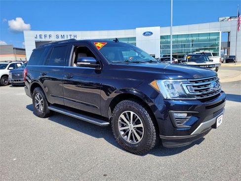 Used 2021 Ford Expedition XLT image 1