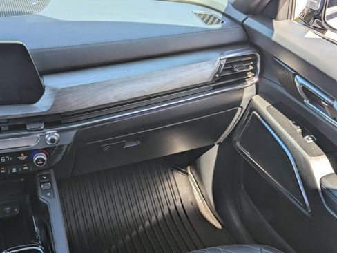 Certified 2025 Kia Telluride SX X-Line AWD/4WD image 15