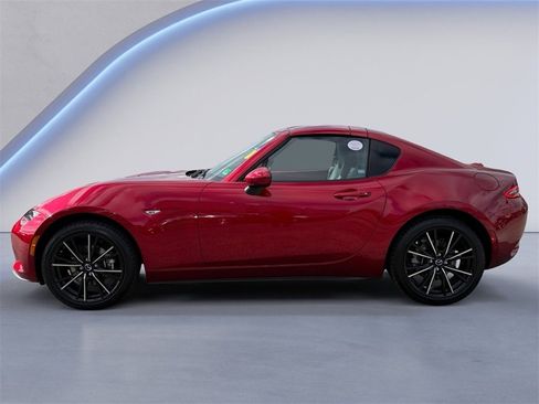 Used 2025 MAZDA MX-5 Miata RF Grand Touring image 6