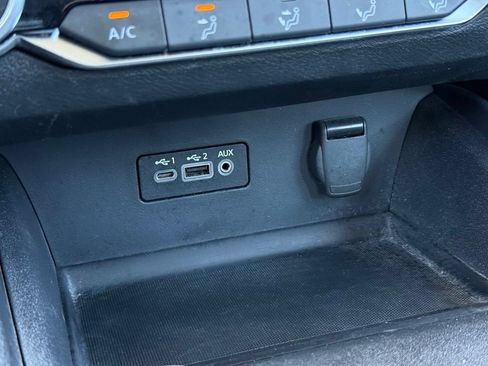 Used 2025 Nissan Altima 2.5 SV FWD image 5