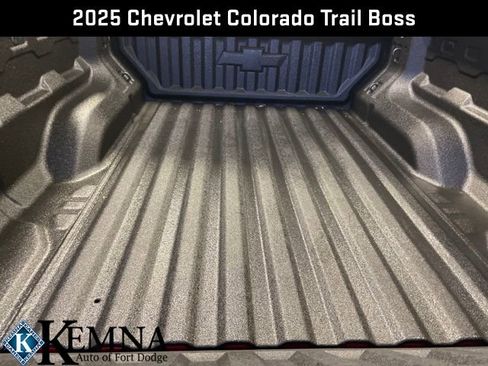 Used 2025 Chevrolet Colorado Trail Boss image 32