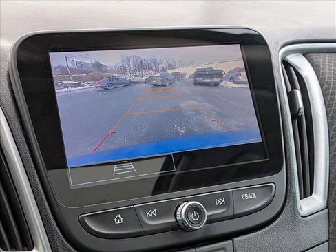 Used 2023 Chevrolet Malibu LT image 14