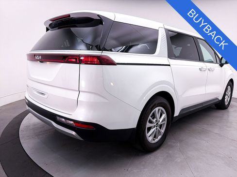Used 2024 Kia Carnival LX FWD image 14