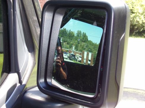 Used 2023 Jeep Gladiator Rubicon AWD/4WD image 15
