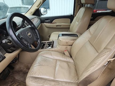Used 2007 Chevrolet Tahoe LTZ w/ LTZ Preferred Equipment Group AWD/4WD image 7
