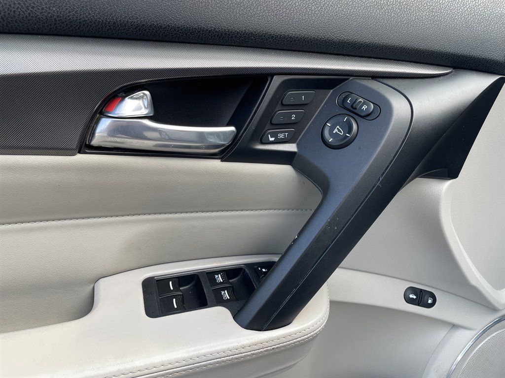 Used 2012 Acura TL w/ Technology Package FWD image 31