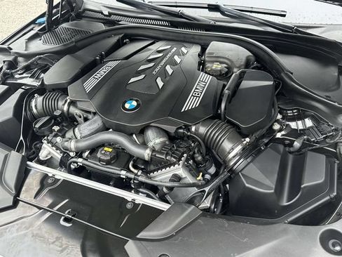 Used 2021 BMW M550i xDrive w/ Premium Package AWD/4WD image 15